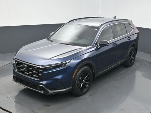Certified 2025 Honda CR-V Sport image 9