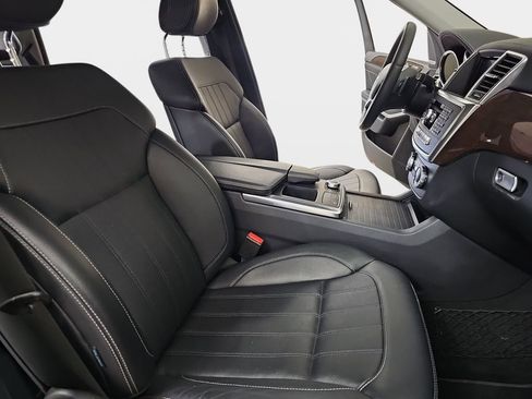 Used 2014 Mercedes-Benz GL 450 4MATIC image 12