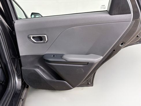 Used 2025 Kia K4 FWD image 28