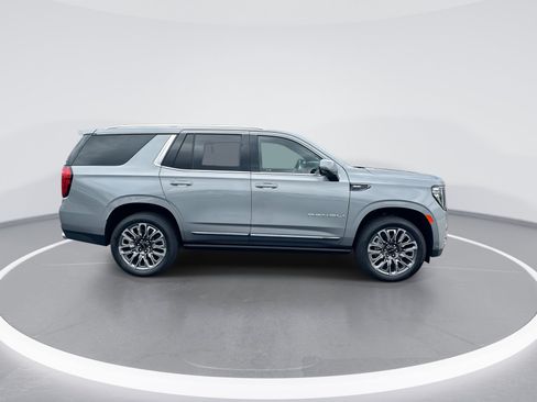 Used 2023 GMC Yukon Denali Ultimate AWD/4WD image 10