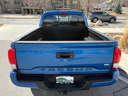 Used 2018 Toyota Tacoma TRD Sport w/ TRD Premium Sport Package image 7