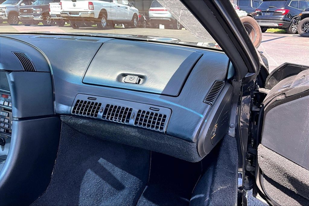 Used 1990 Chevrolet Corvette ZR-1 RWD image 25