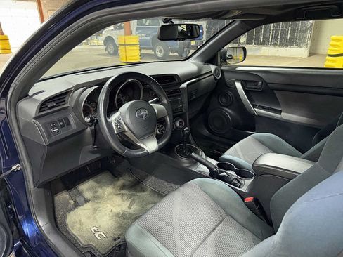 Used 2012 Scion tC FWD image 25