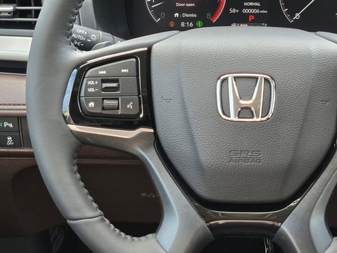New 2026 Honda Odyssey Touring image 16