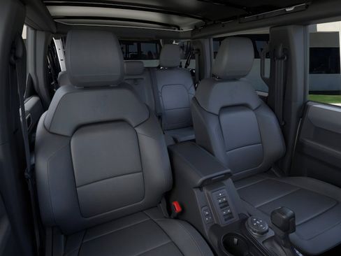 New 2025 Ford Bronco Big Bend w/ Black Diamond Package image 10