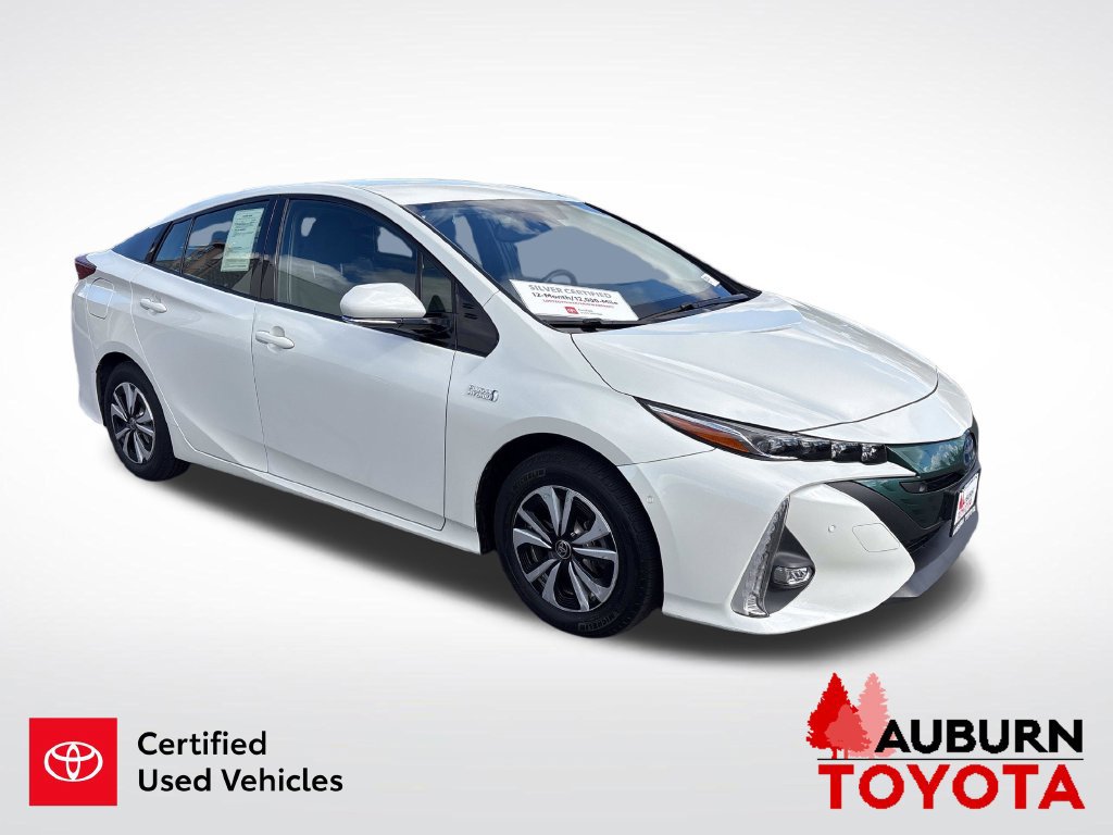 Certified 2017 Toyota Prius Prime Advanced w/ Carpet Mat Package FWD image 4