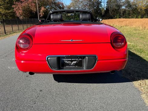 Used 2004 Ford Thunderbird image 40