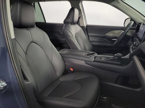 Used 2024 Toyota Grand Highlander FWD image 15