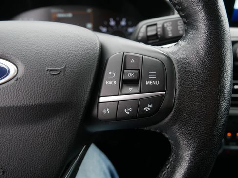 Used 2020 Ford Escape SEL image 29