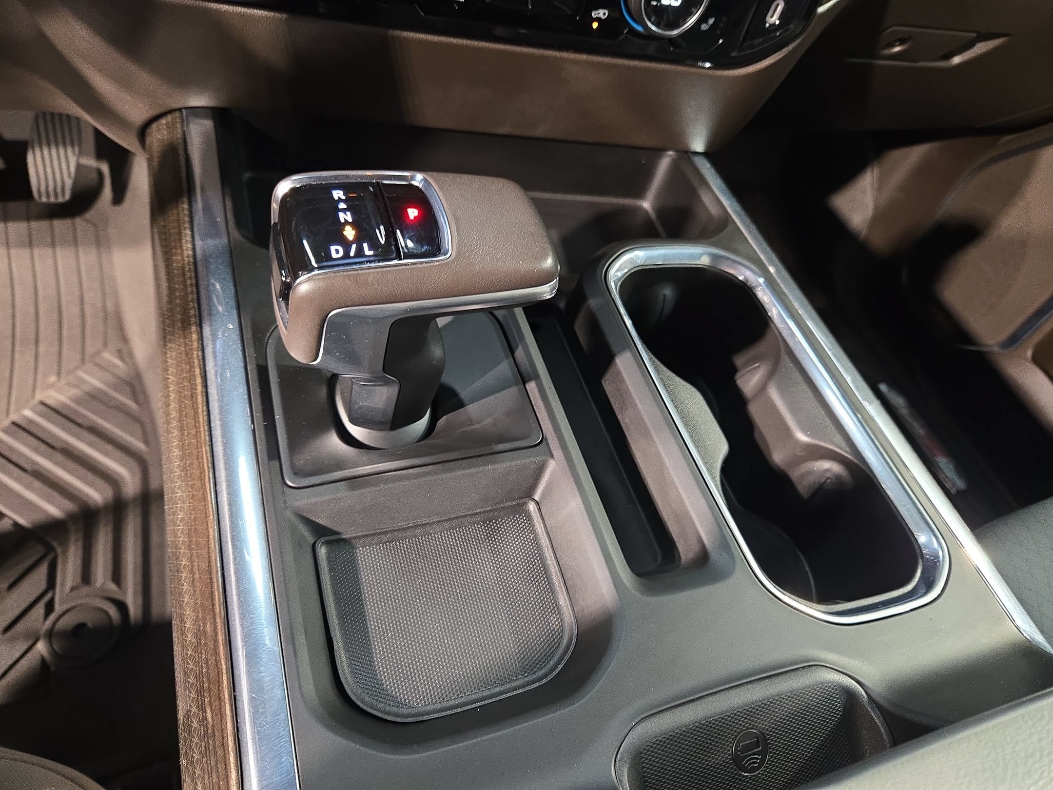 Used 2022 Chevrolet Silverado 1500 LT AWD/4WD image 32