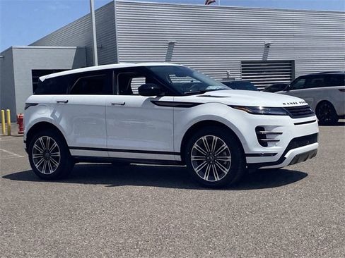 Used 2025 Land Rover Range Rover Evoque Dynamic SE image 4