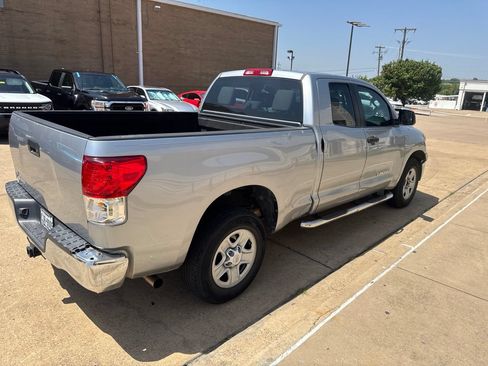 Used 2011 Toyota Tundra 2WD Double Cab w/ Tow Pkg image 4