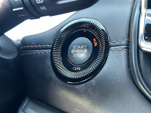 Used 2022 Jeep Compass Limited AWD/4WD image 17