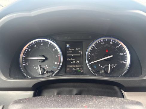 Used 2019 Toyota Highlander XLE AWD/4WD image 18