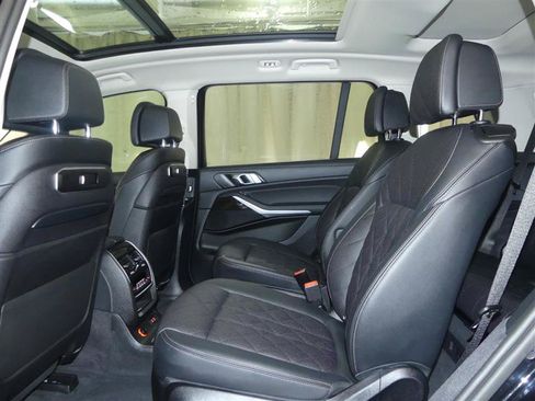 Used 2024 BMW X7 xDrive40i w/ Climate Comfort Package AWD/4WD image 31
