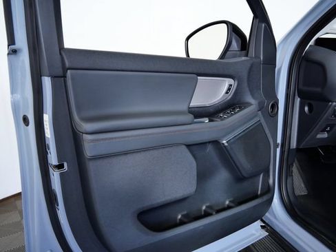 Certified 2025 Ford Expedition Active AWD/4WD image 16