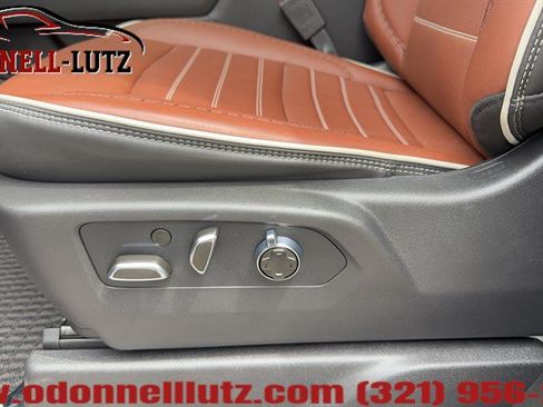 Used 2026 GMC Sierra 2500 Denali Ultimate AWD/4WD image 8