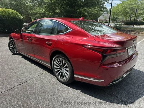 Used 2024 Lexus LS 500h AWD w/ Luxury Package image 7