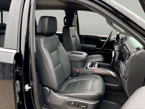 Used 2020 GMC Sierra 1500 SLT RWD image 9