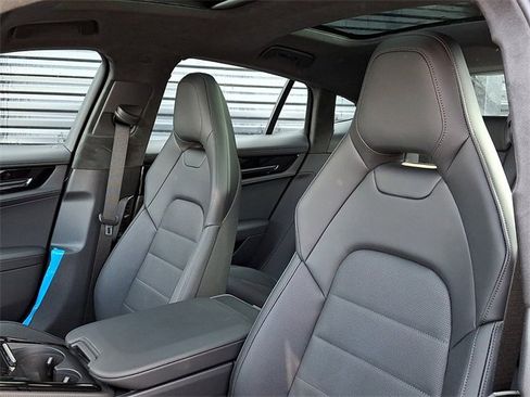 New 2026 Porsche Panamera GTS image 5