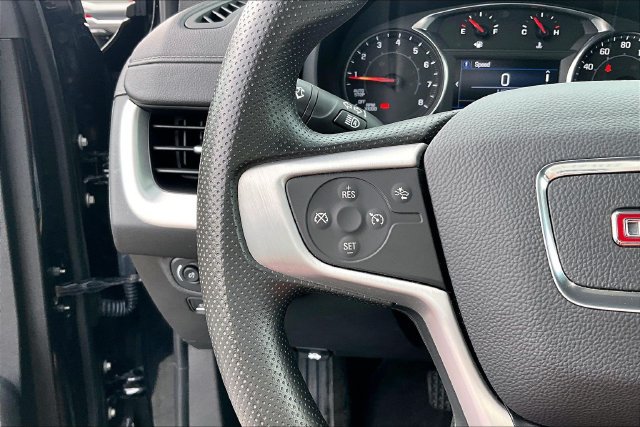 Used 2024 GMC Terrain SLE w/ Elevation Edition FWD image 16