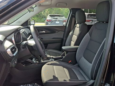 Certified 2023 Chevrolet TrailBlazer LT FWD image 14