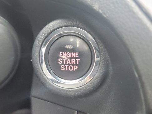 Used 2019 Subaru Forester Touring image 22