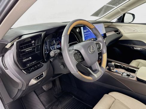 Certified 2026 Lexus RX 350 AWD w/ Convenience Package image 9