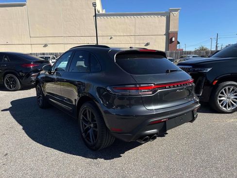Used 2023 Porsche Macan Turbo image 4
