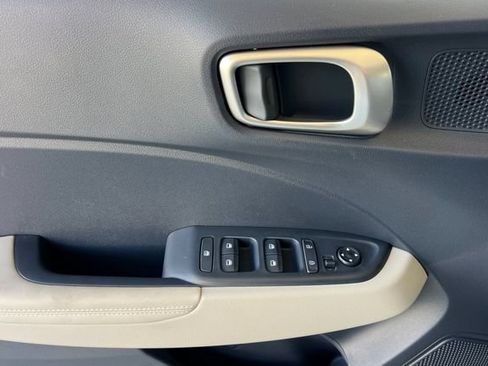 New 2026 Hyundai Venue SEL FWD image 10