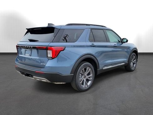 New 2025 Ford Explorer Active w/ Active Comfort Package image 4