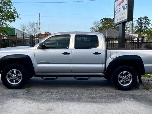 Used 2011 Toyota Tacoma PreRunner RWD image 4