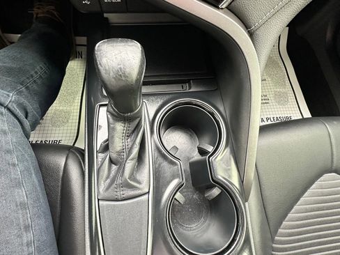 Used 2018 Toyota Camry SE image 23