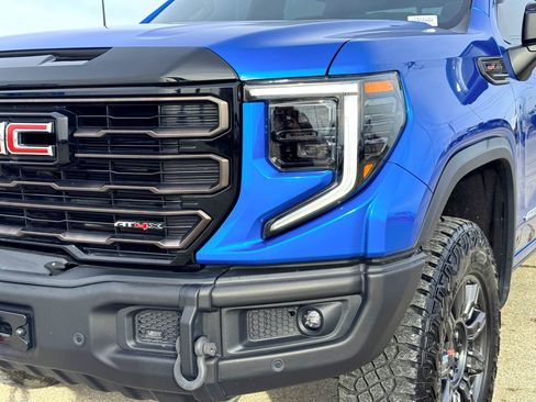 Used 2024 GMC Sierra 1500 AT4X image 4