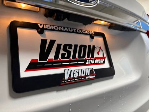 Used 2024 Subaru Ascent Limited w/ Technology Package image 16