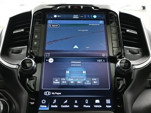 Used 2022 RAM 1500 Big Horn AWD/4WD image 29