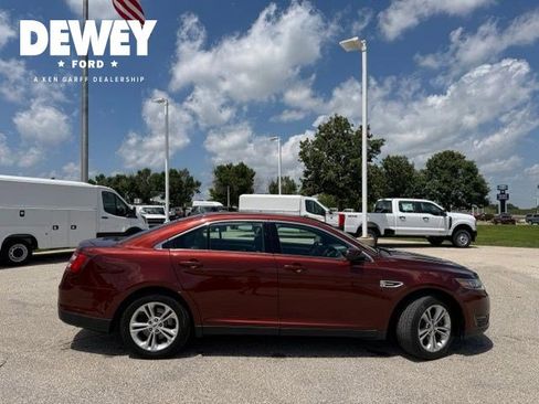 Used 2016 Ford Taurus SEL w/ Equipment Group 201A FWD image 9