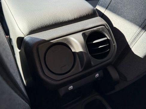 New 2025 Jeep Gladiator Willys image 27