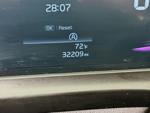 Used 2025 Kia Seltos S FWD image 19