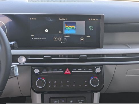 New 2026 Hyundai Tucson Limited FWD image 17