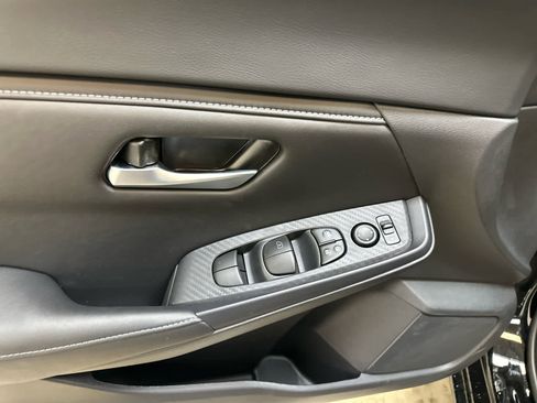 New 2025 Nissan Sentra SV image 19