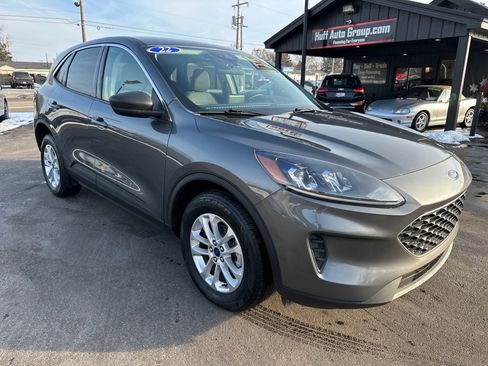 Used 2022 Ford Escape SE w/ Convenience Package AWD/4WD image 4