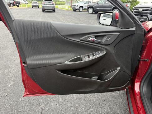 Used 2023 Chevrolet Malibu RS FWD image 20