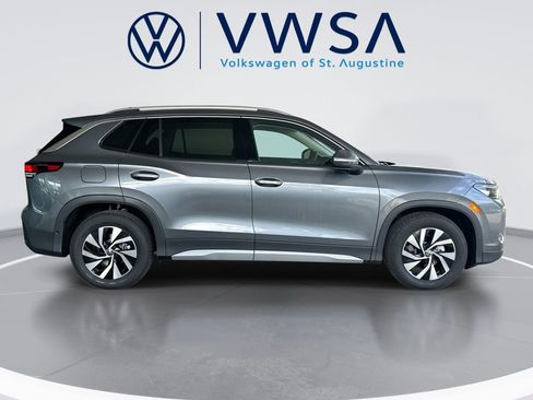 New 2026 Volkswagen Tiguan S FWD image 9