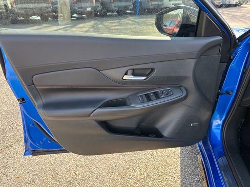 New 2026 Nissan Sentra SR w/ SR Premium Package FWD image 10