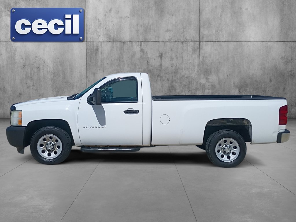 Used 2010 Chevrolet Silverado 1500 W/T RWD image 2