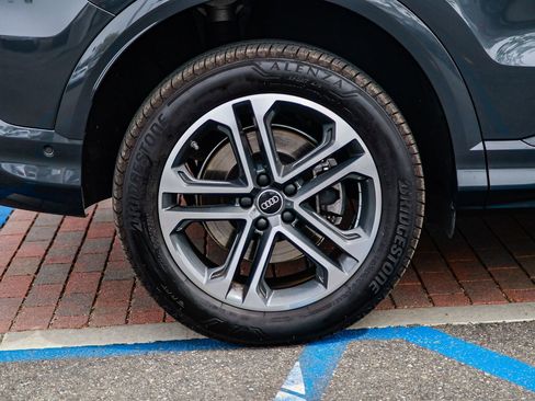 Certified 2025 Audi Q5 Premium w/ Convenience Package image 10