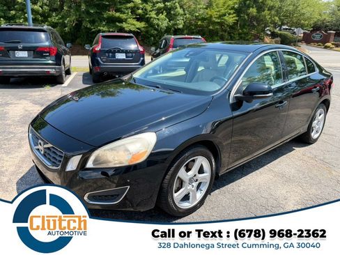 Used 2013 Volvo S60 T5 FWD image 1
