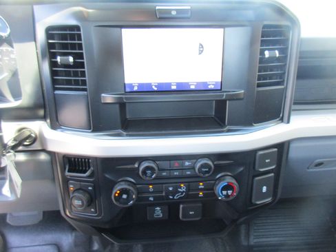 New 2026 Ford F250 XL w/ XL Chrome Package AWD/4WD image 9