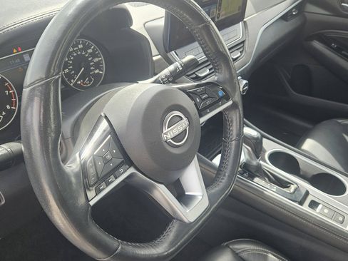 Used 2023 Nissan Altima 2.5 SL FWD image 18